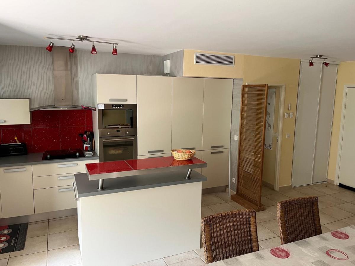 Saint-Raphael, Boulouris, F2 Dans Belle Residence 3 Piscines, Proche Bord De Mer Εξωτερικό φωτογραφία