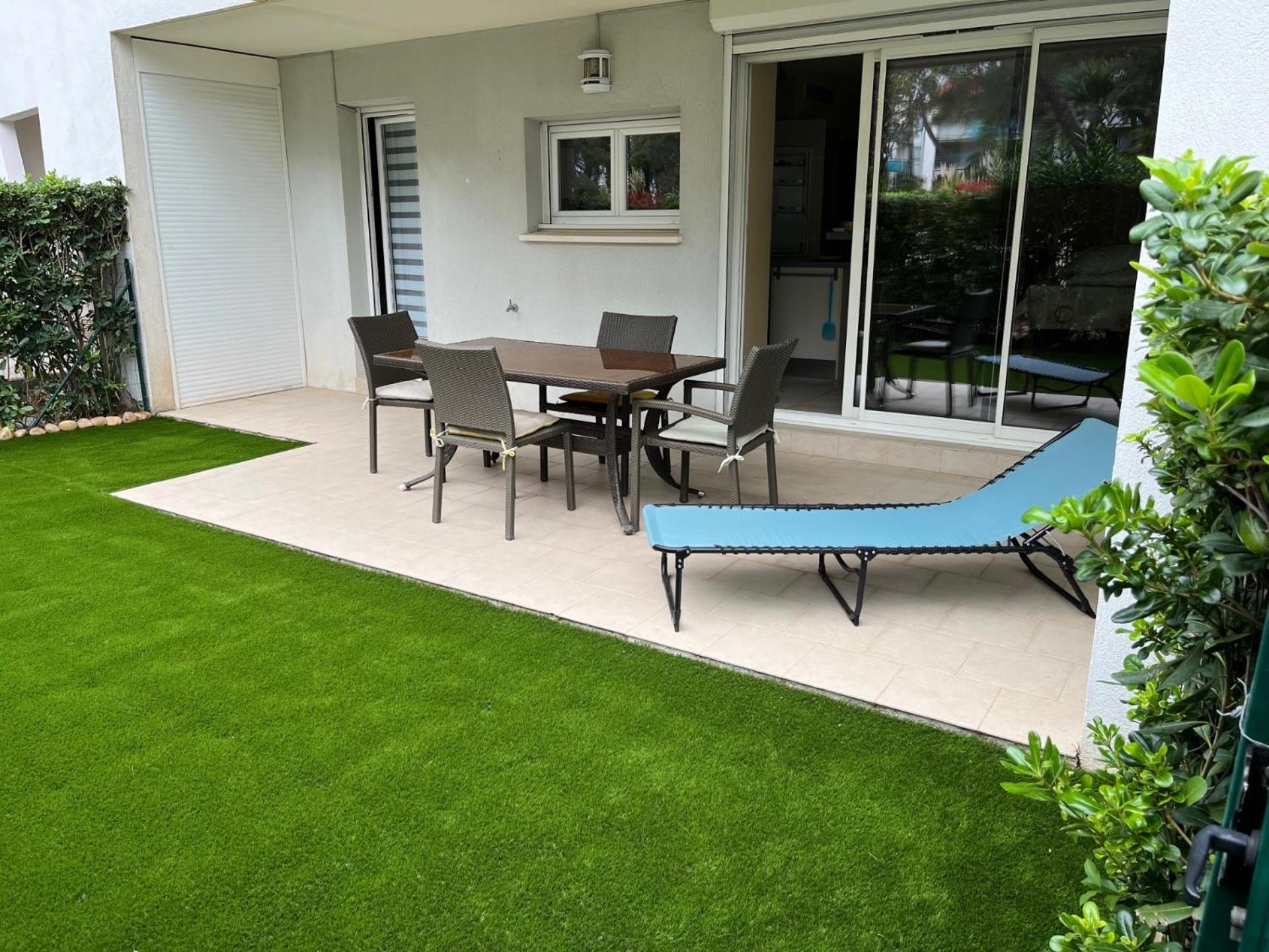 Saint-Raphael, Boulouris, F2 Dans Belle Residence 3 Piscines, Proche Bord De Mer Εξωτερικό φωτογραφία
